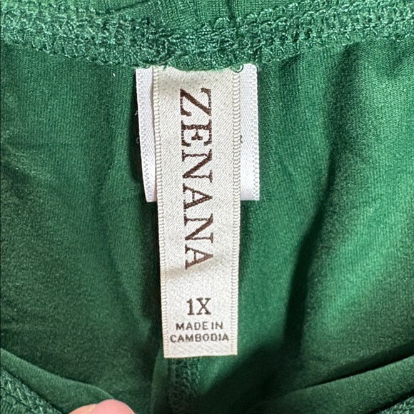 Zenana Outfitters Emerald Leggings - NWOT - Picture 2 of 4